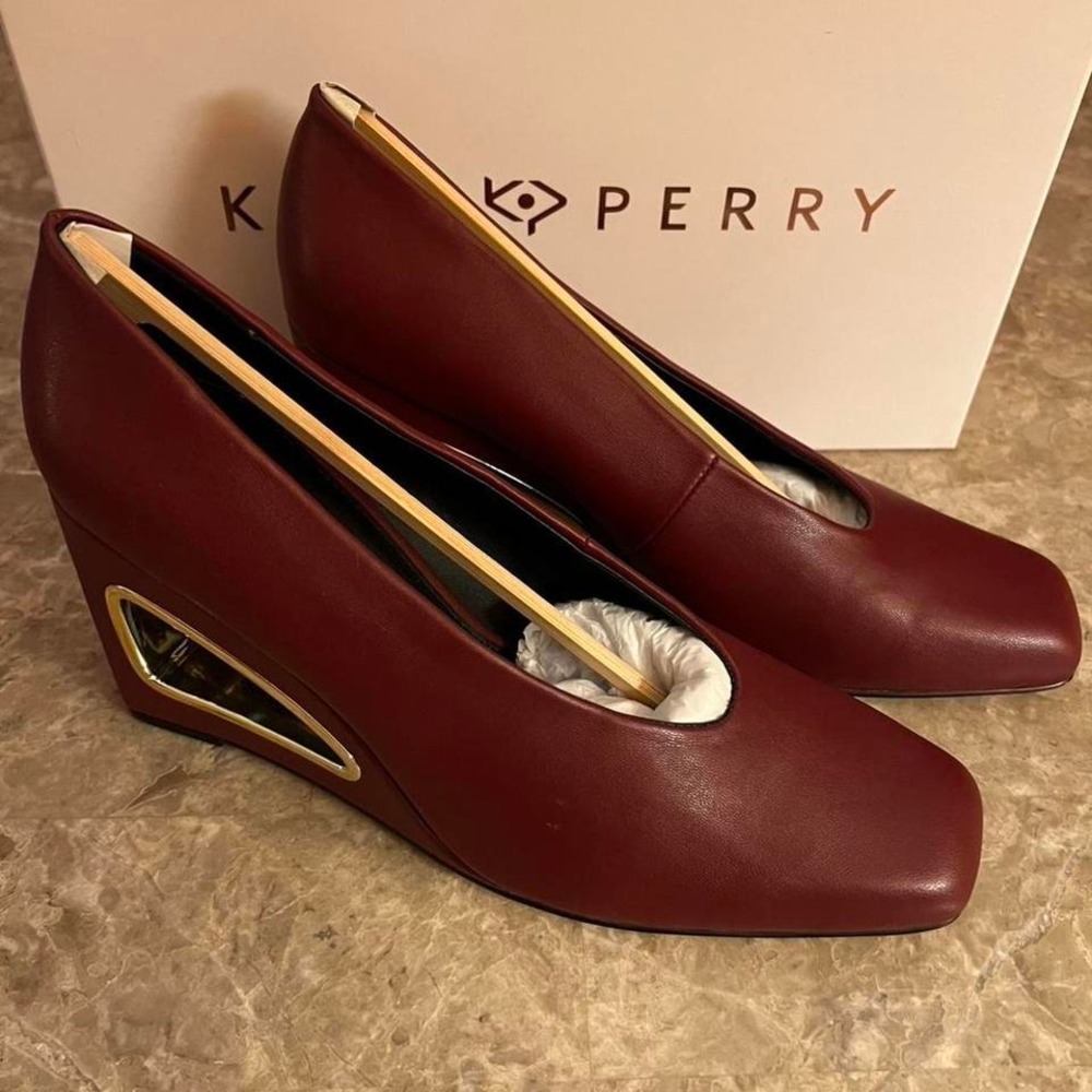 Katy Perry Hollow Wedge Cranberry Faux NIB Women's Size 9.5M NEW See Thru Heel..